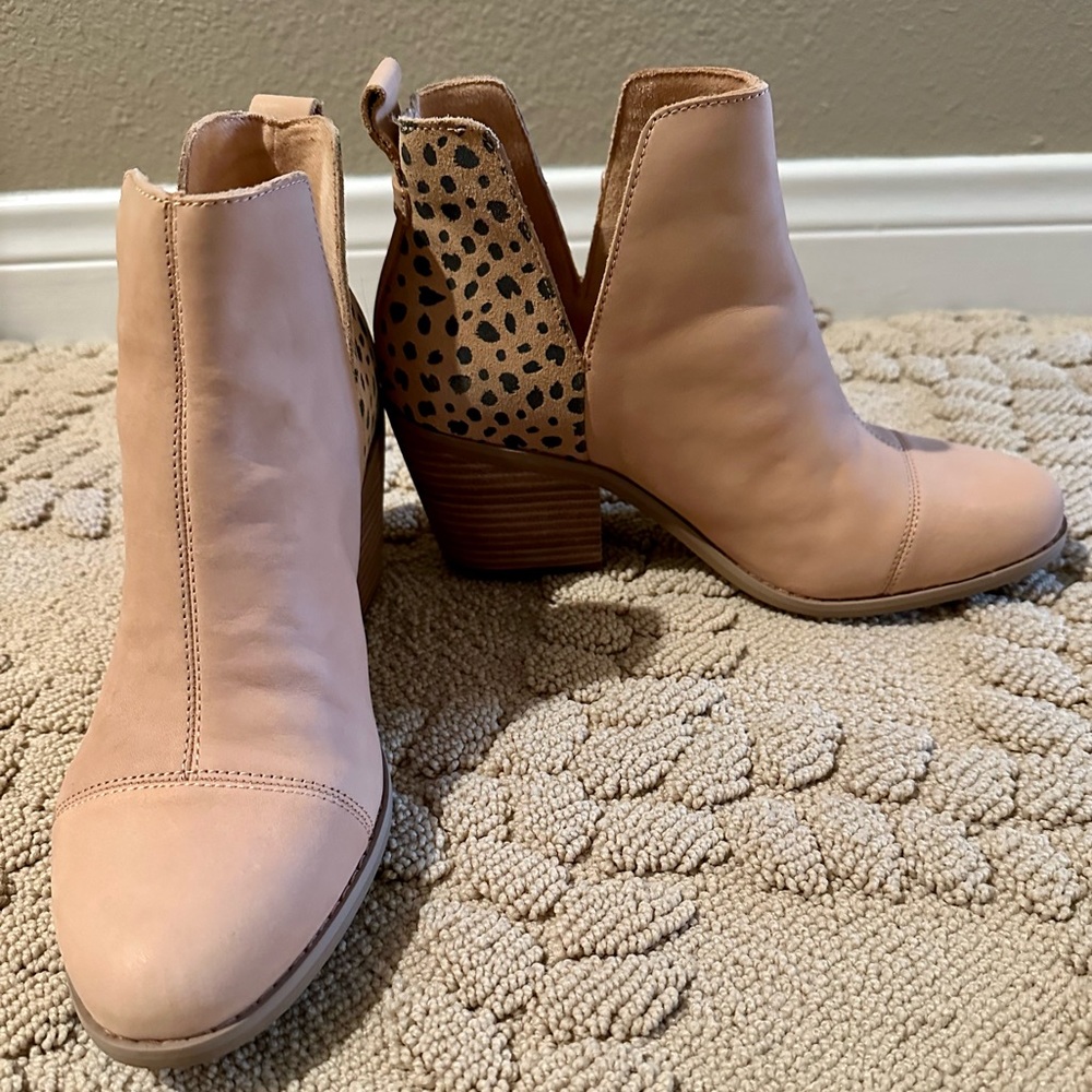Tom's boots...like new!!
